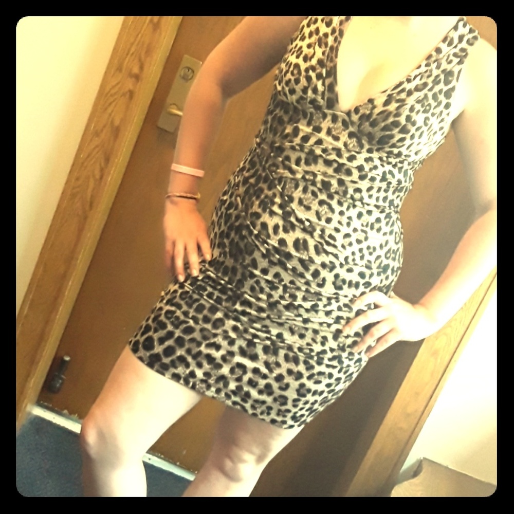 🖤Club Style Dress, Leopard Print sz M🖤